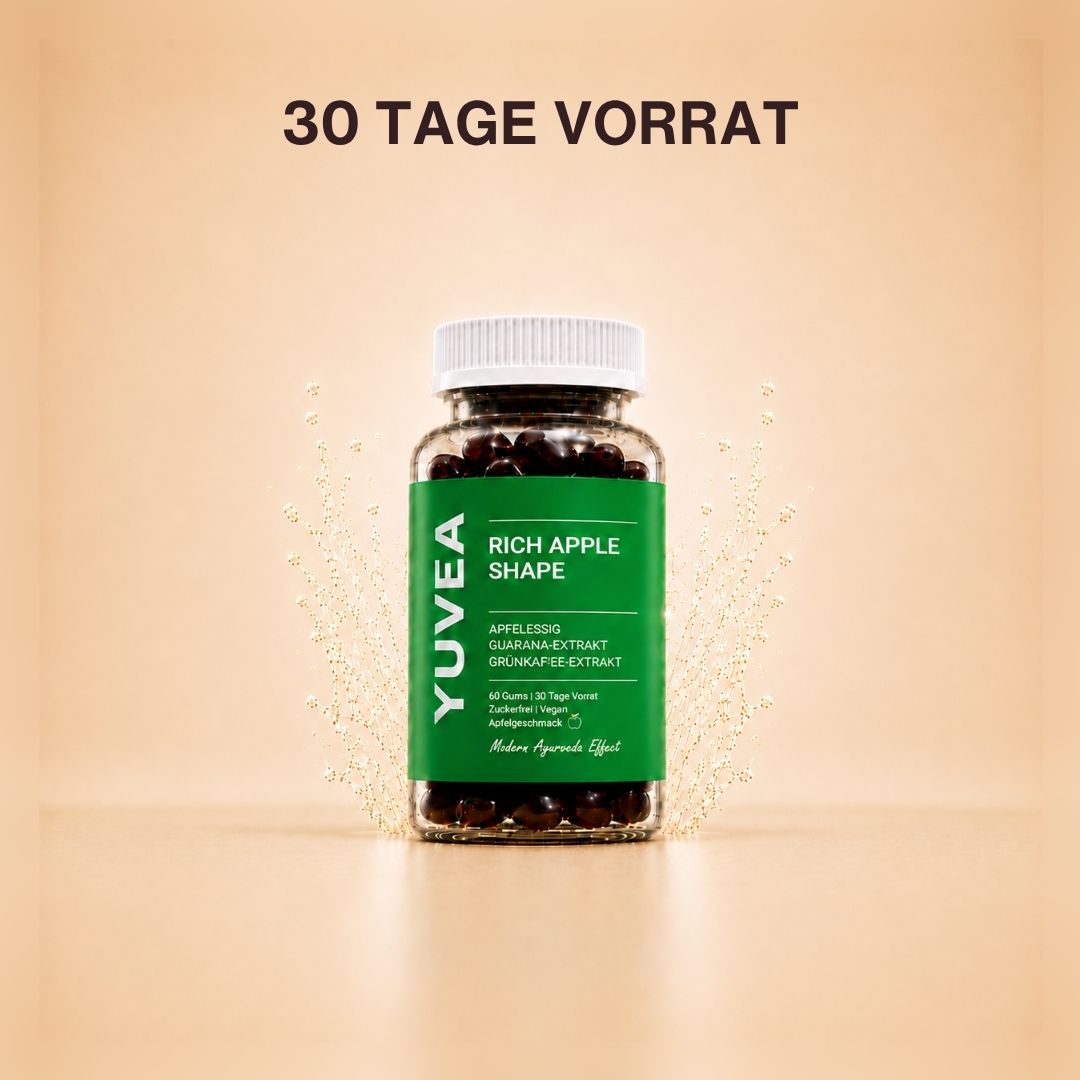 Eine Flasche YUVEA RICH APPLE SHAPE Gummies mit Apfelessig, Guarana-Extrakt und Grünkaffee-Extrakt vor einem warmen, beigefarbenen Hintergrund. Darüber steht: „30 Tage Vorrat“.